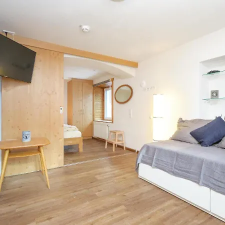 Kobelhaeusl Bei Hause Xl *